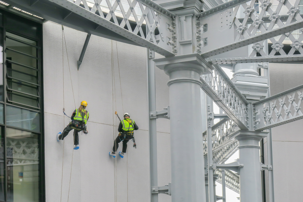 Eco-Friendly Materials in Rope Access: A Game-Changer for the Industry