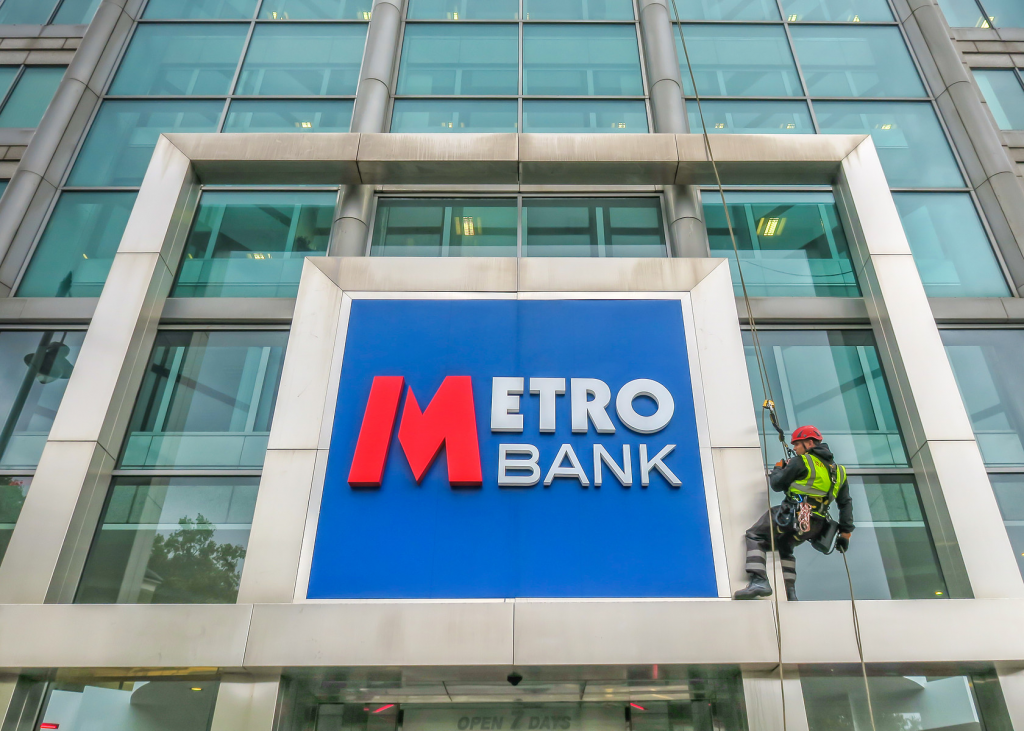 Rope Access vs Traditional Scaffolding — Which Is Better for Meeting Legal Obligations