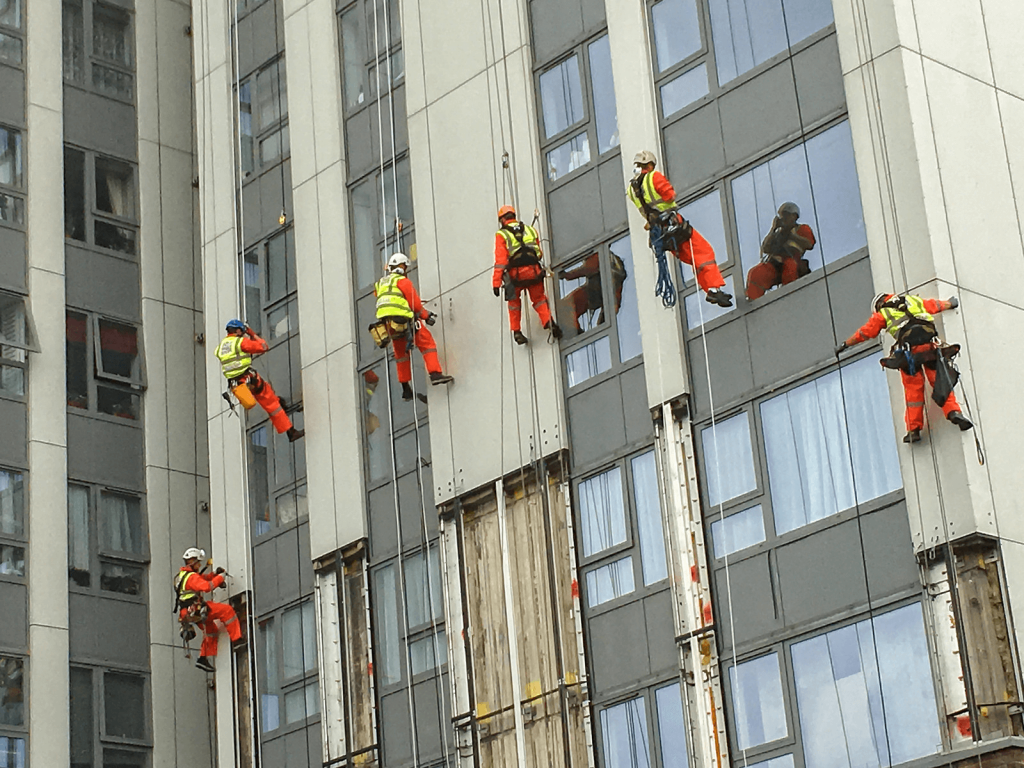 The Role of Rope Access in Documentation and Evidence for Claims Under Awaab’s Law